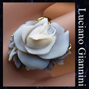 お花のカメオリング