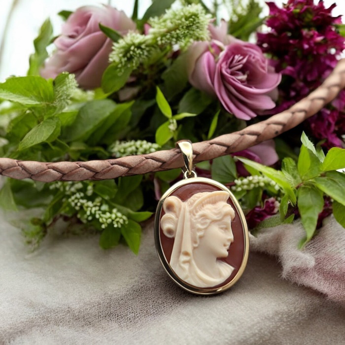 ���_���B�[�i�X�̐}���̃J���I�l�b�N���X