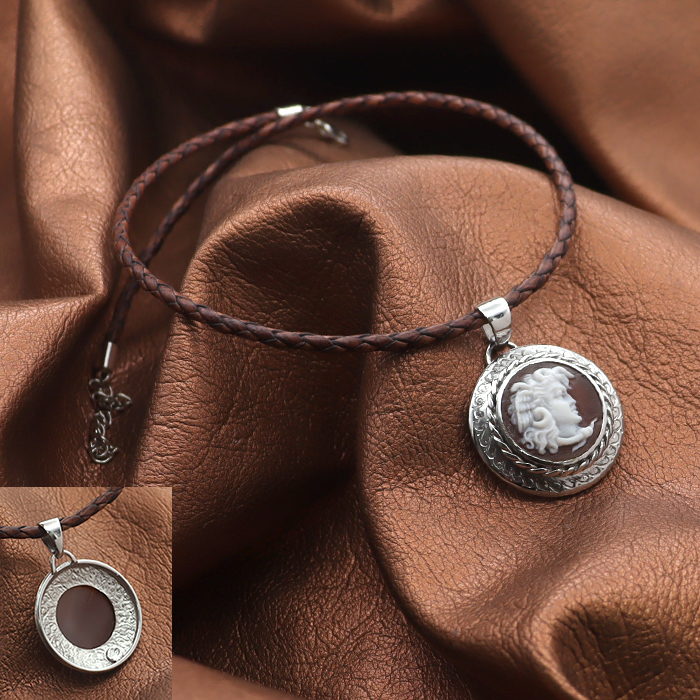 ���h�D�[�T�̃J���I�l�b�N���X