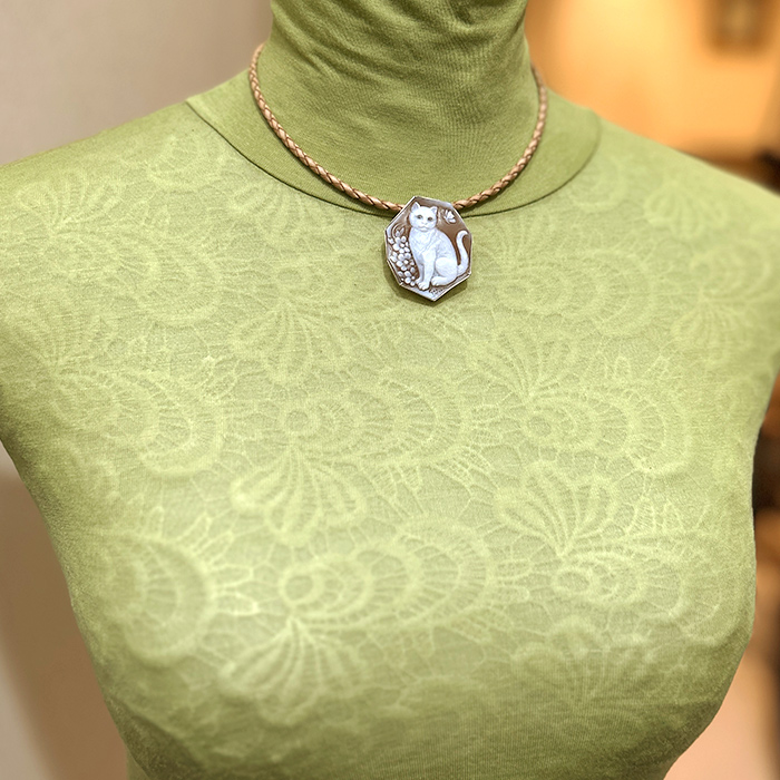 �`���E�K���I�[�l�� �L�̃V�F���J���I ���p�` 2WAY�u���[�`���l�b�N���X �V���o�[�g