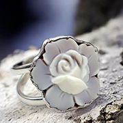 お花のカメオリング製品