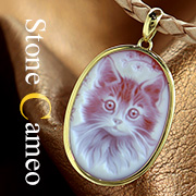 猫の図柄のメノウカメオネックレス